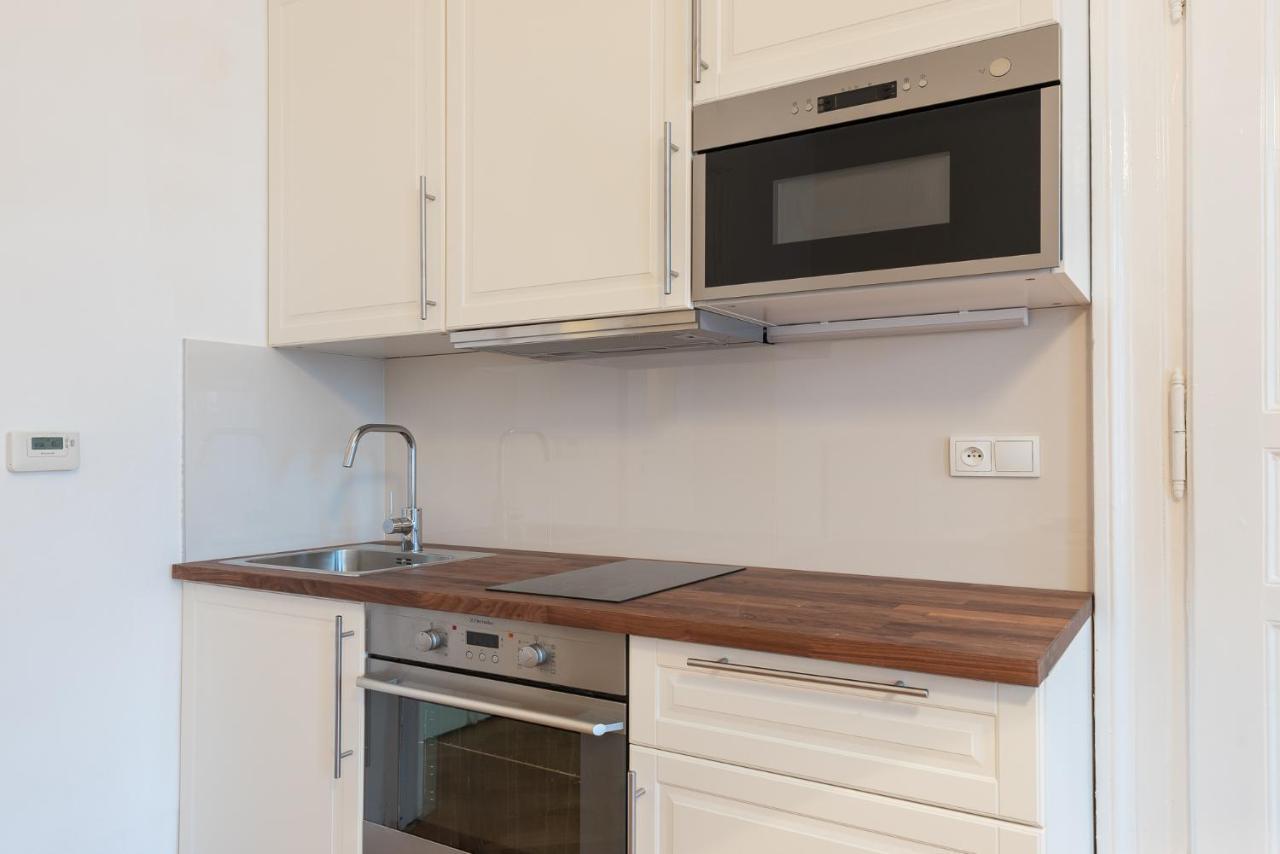 Tesnov Grande Apartment *