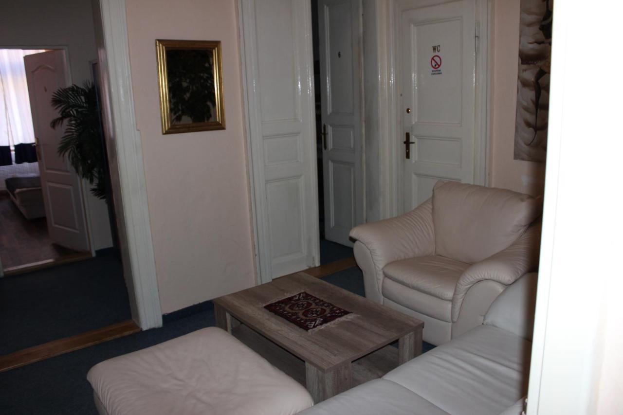 Club Bed & Breakfast