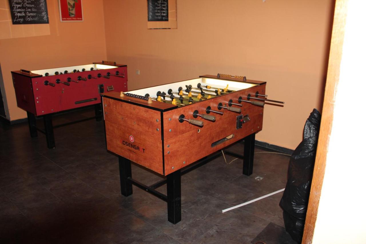 Club 2*