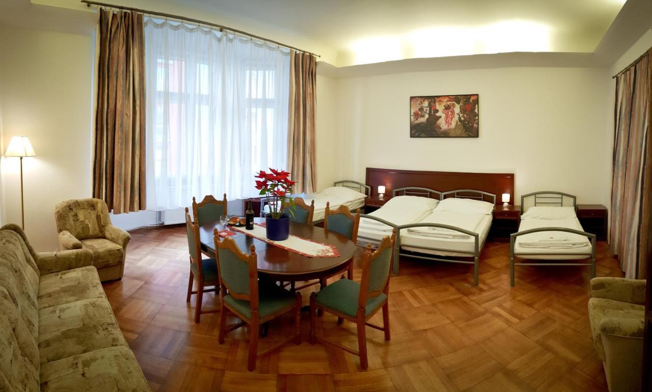 Apartment Happy For Friends Prag