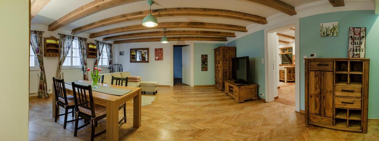 Golden Sheep Apartments Near Charles Bridge Apartment *