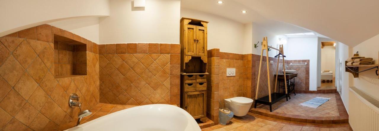 Apartment Golden Sheep Apartments Near Charles Bridge Prag