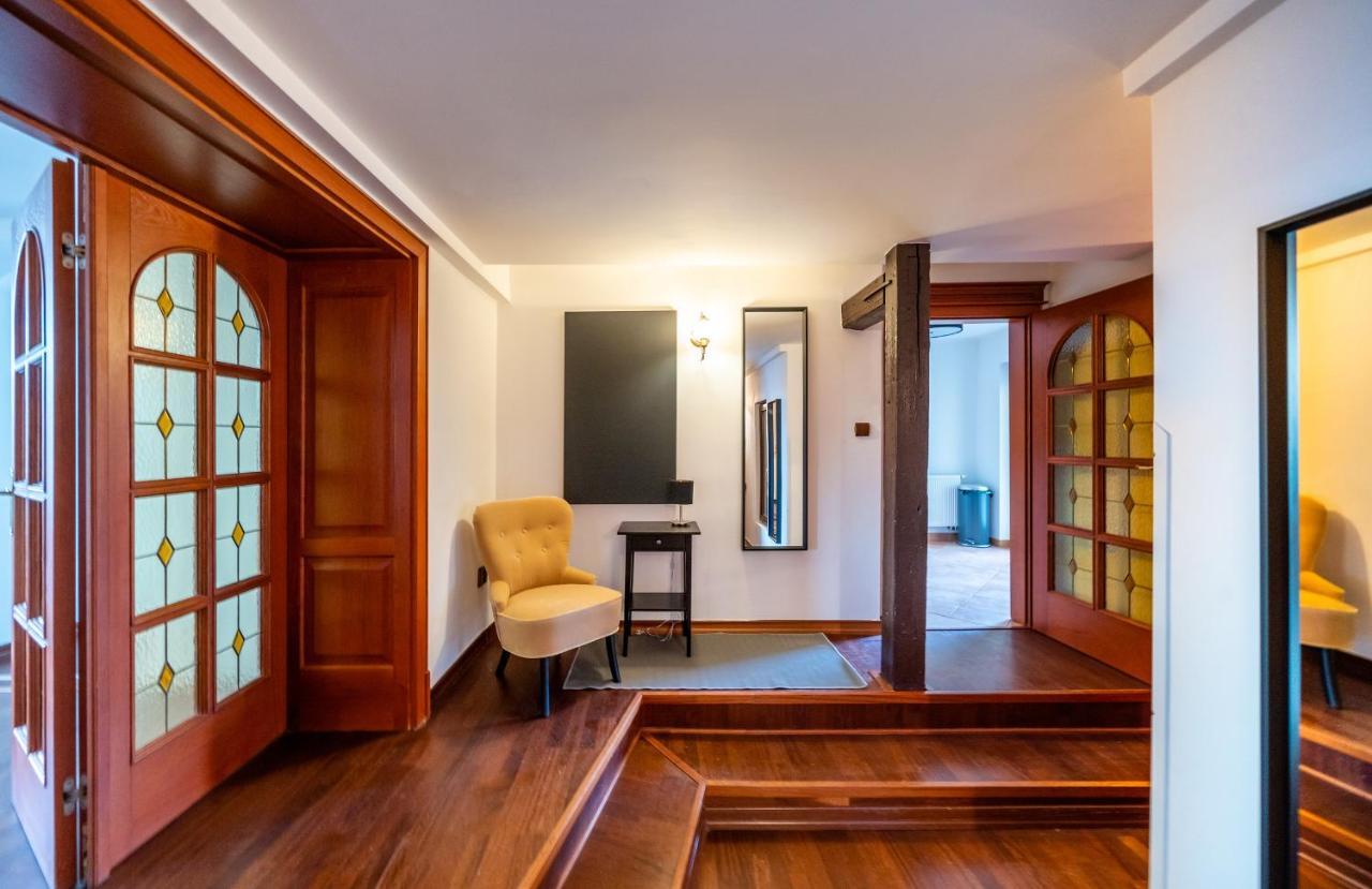 5br 2bath Masarykovo Nabrezi Prag