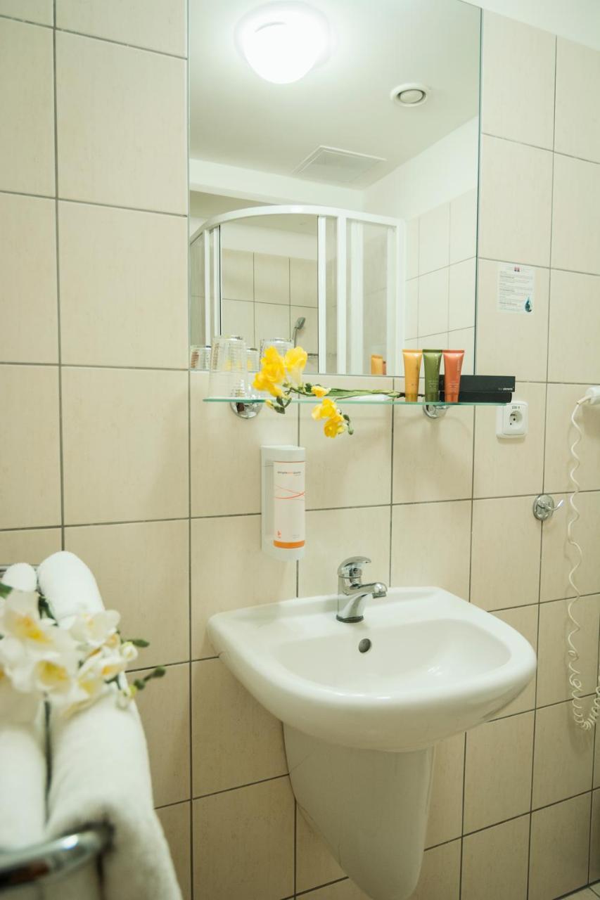 Hotel Inos 3*
