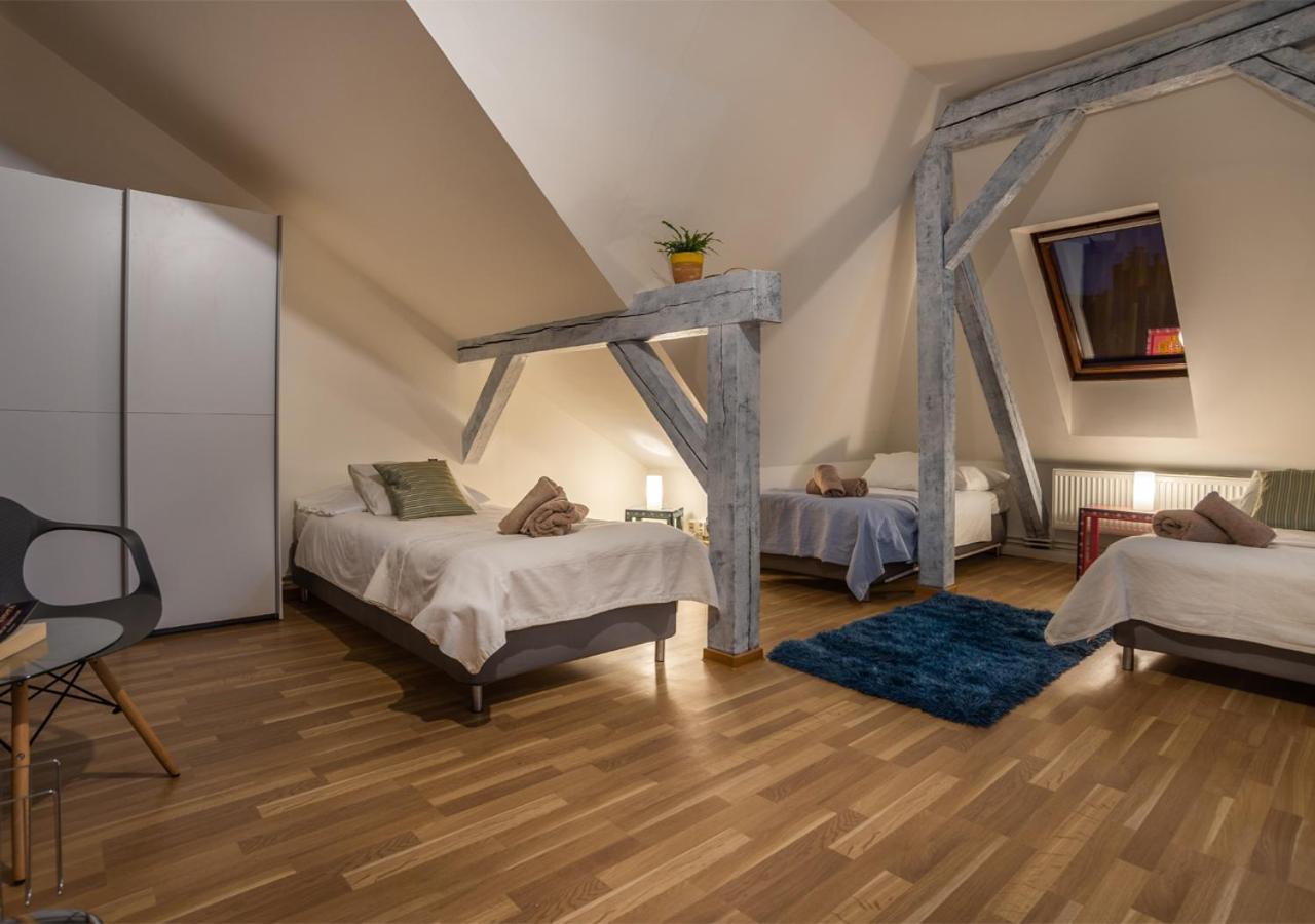 Central Apartments, Prague Old Town Apartment *