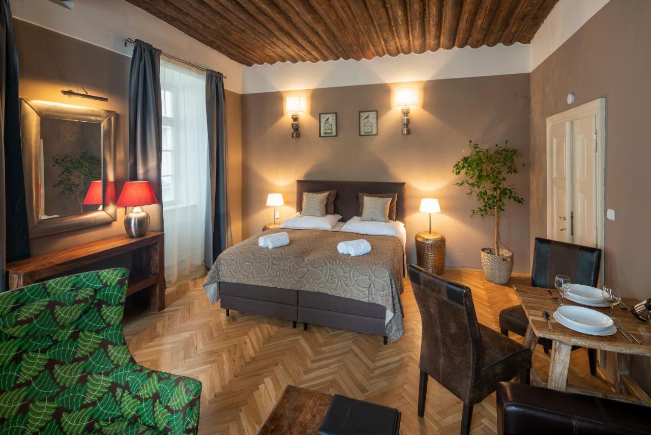 Apartmán Old Town - Michalska 4*