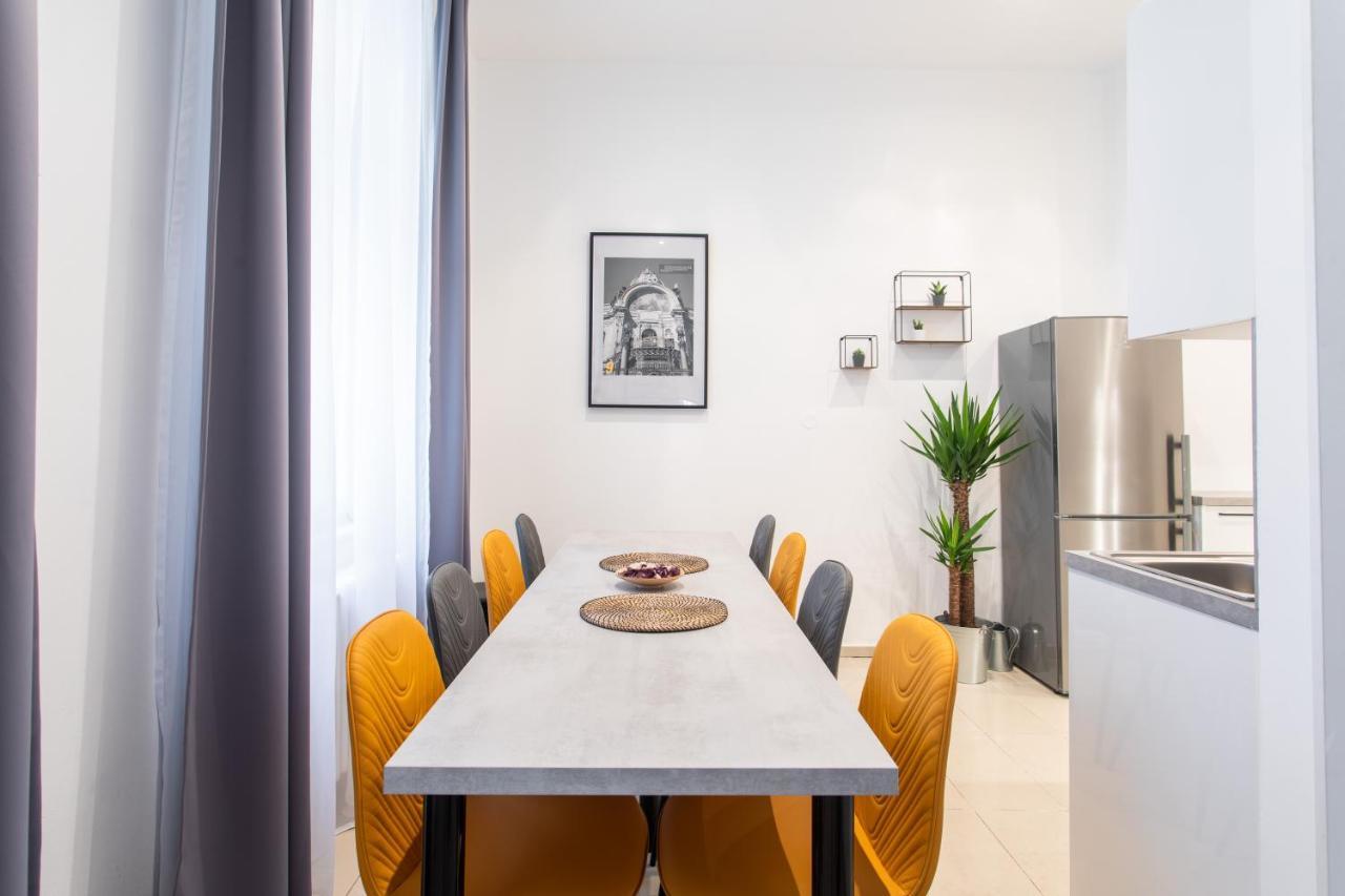 Spacious Near The River Apartment *