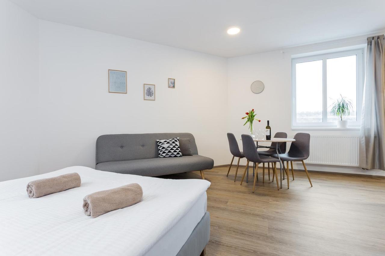 Harfa Apartment *