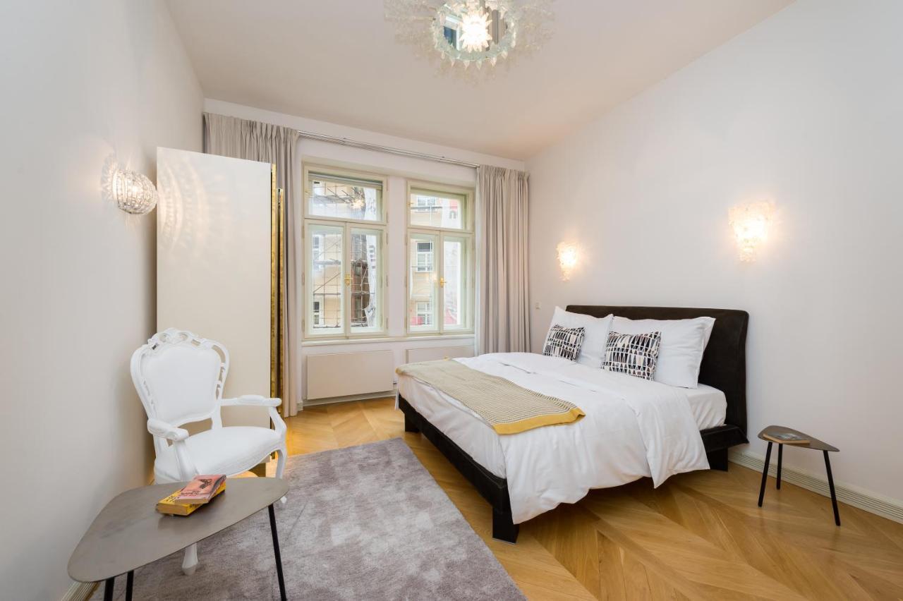 Empirent Design Apartment