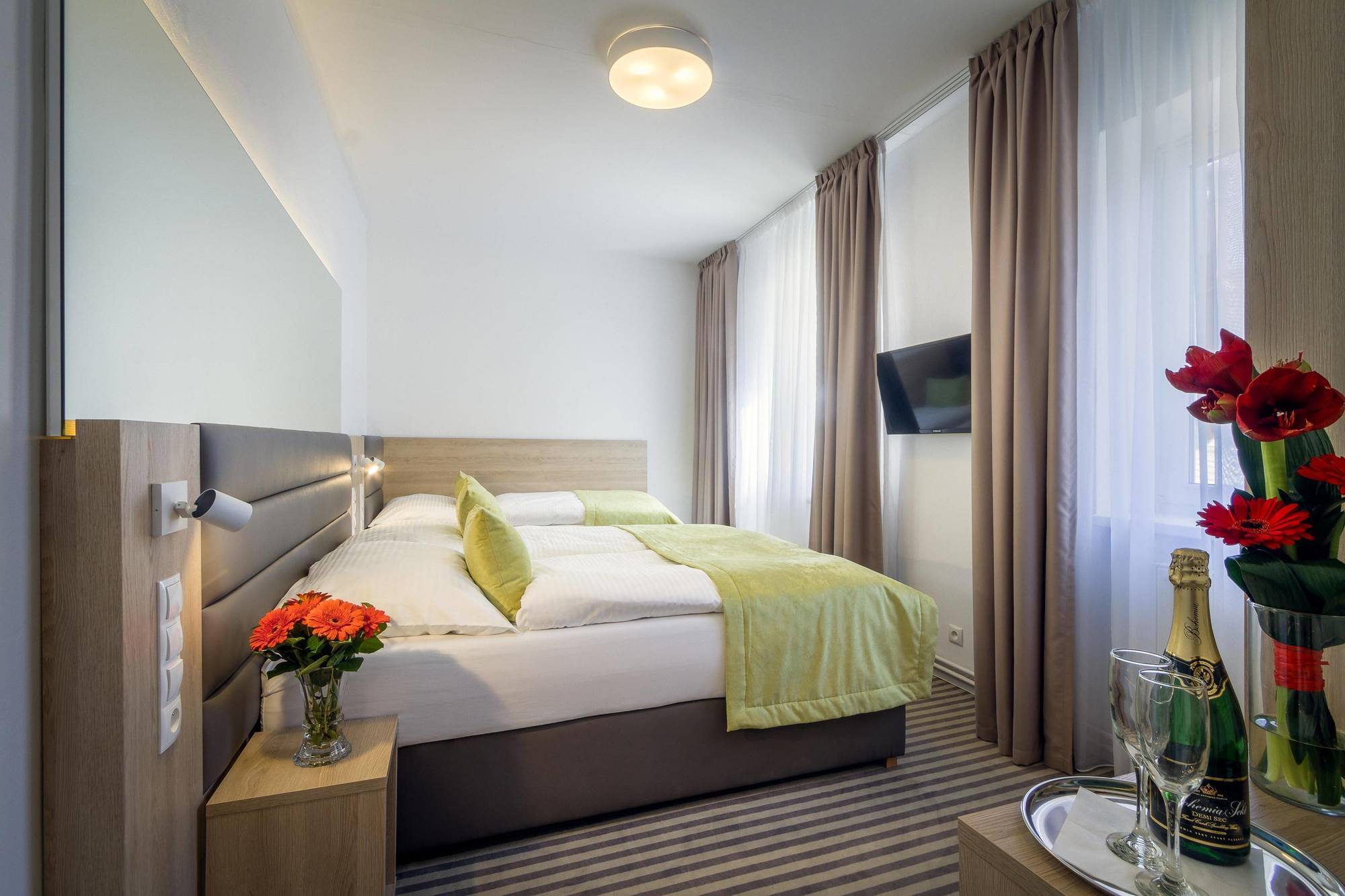 White Lion Hotel