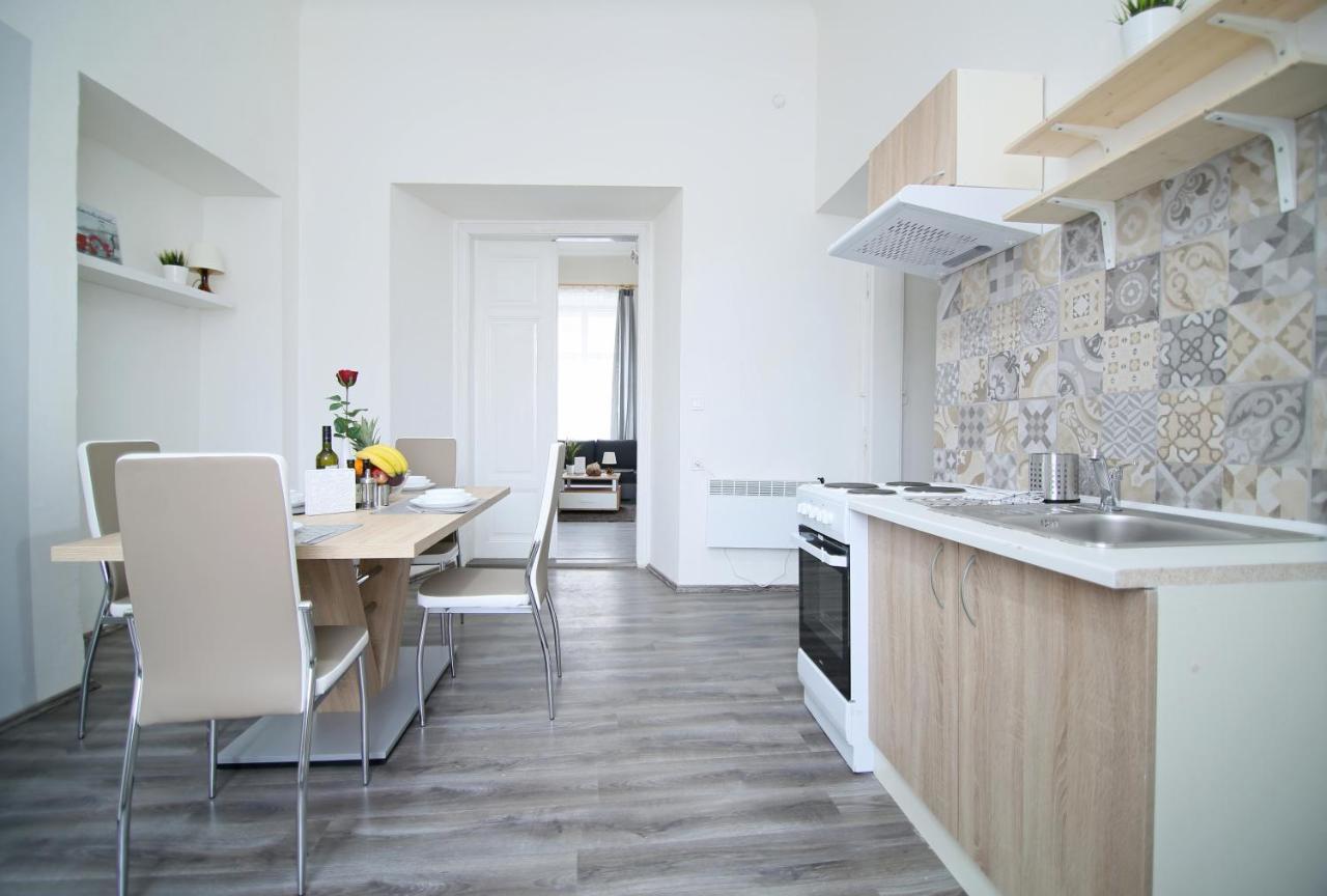Apartment Beautiful Mala Strana