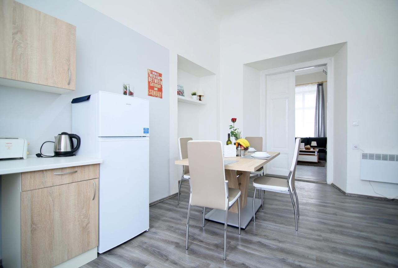 Beautiful Mala Strana Apartment