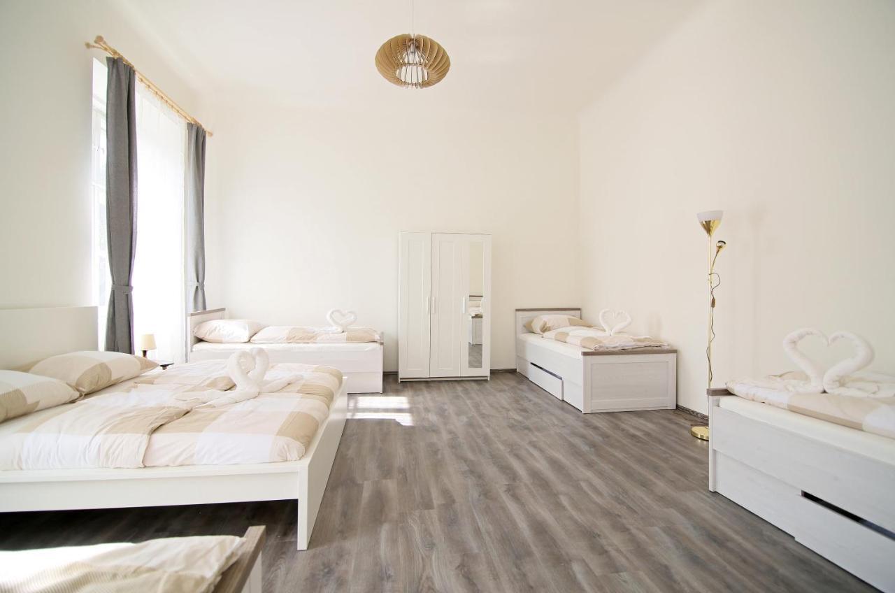Beautiful Mala Strana Apartment Prague