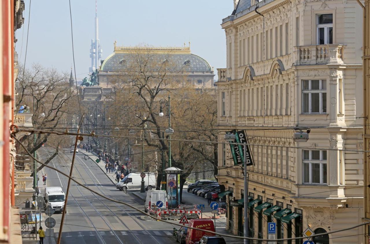 Beautiful Mala Strana Apartment *