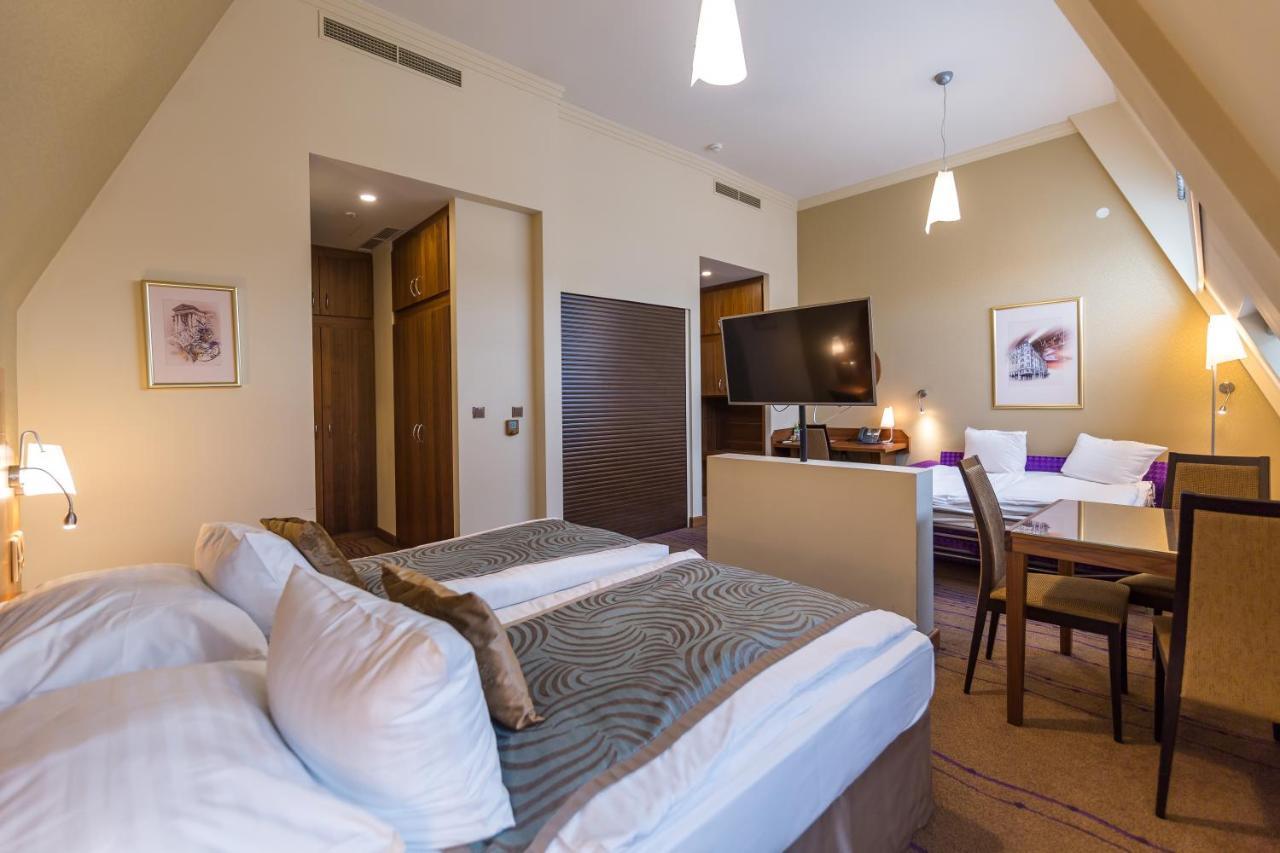 Merchants Crown Suites And Spa 5* Prag