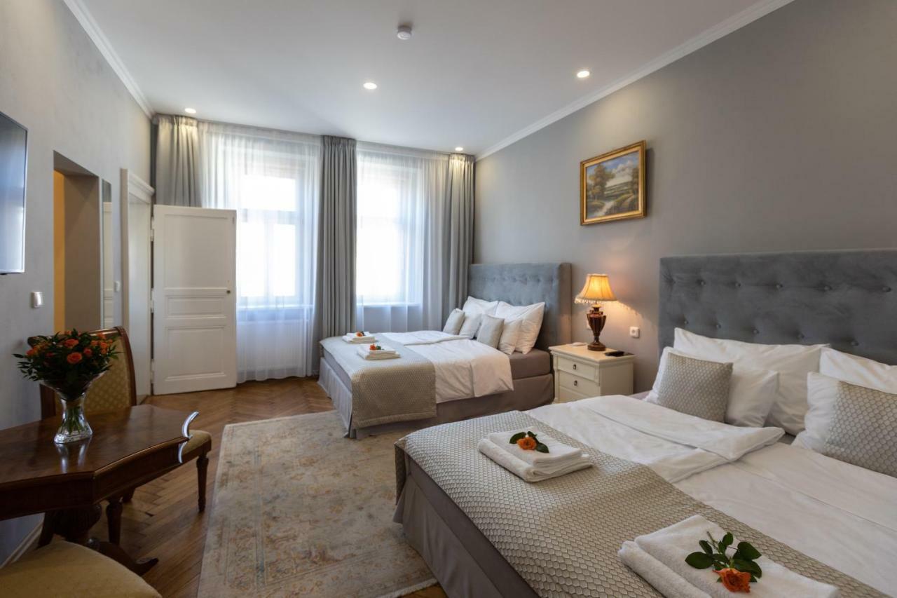 Slabur Aparthotel 4*