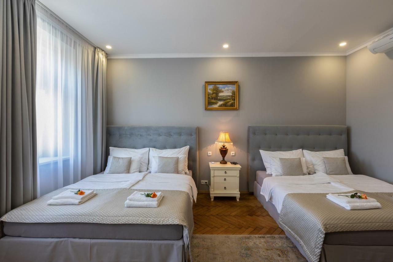 Slabur Aparthotel