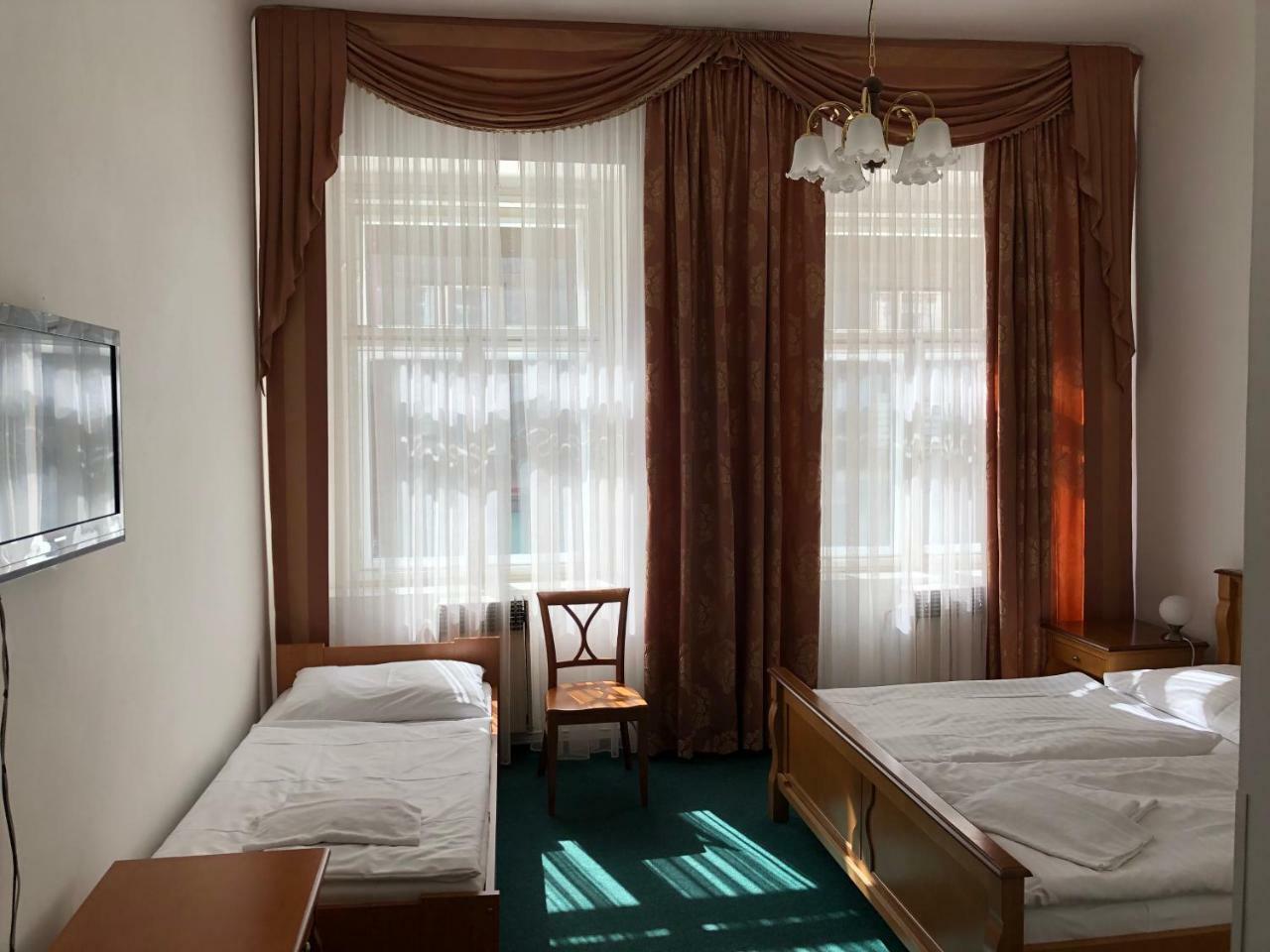Brezina 3* Prag