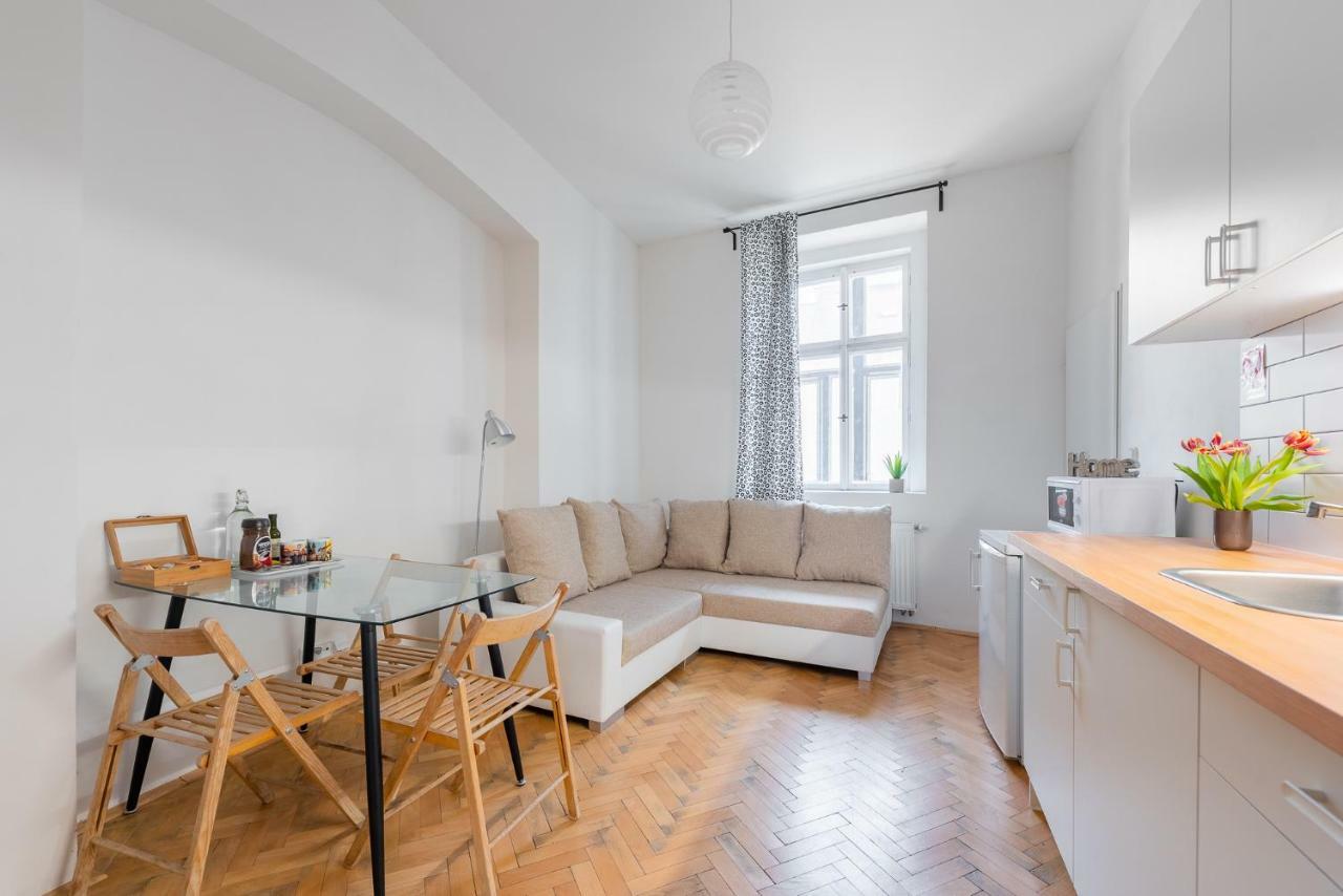 Apartment Lily's - 5 Minutes To Charles Bridge
