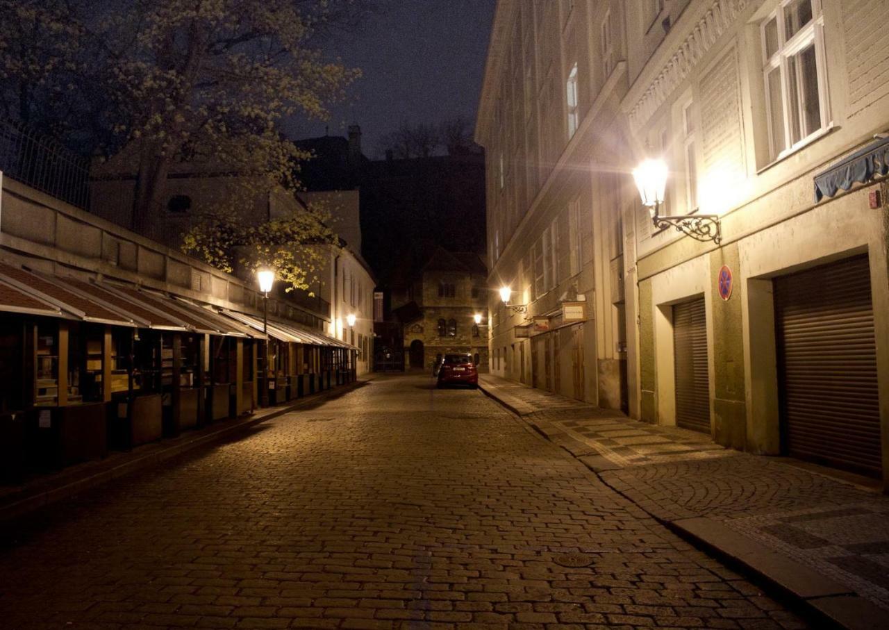 Next To Old Town Square By Rentego *