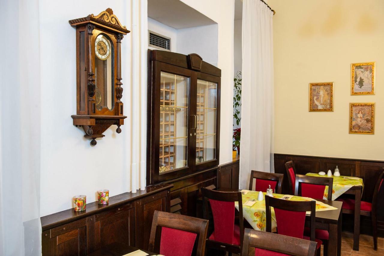 Hotel Petr 3*