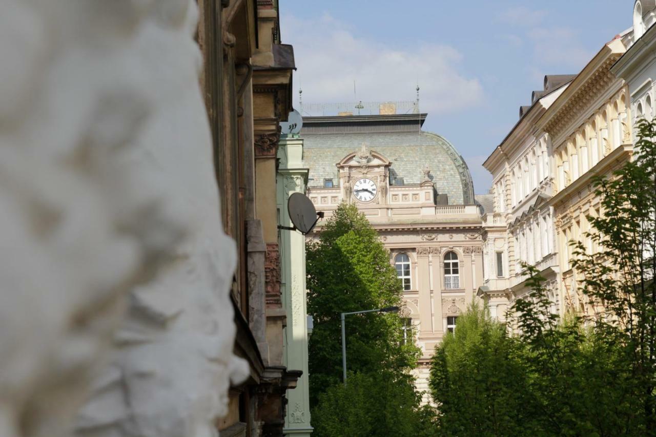 Capsule Prag