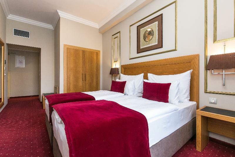 Caruso Old Town 4*