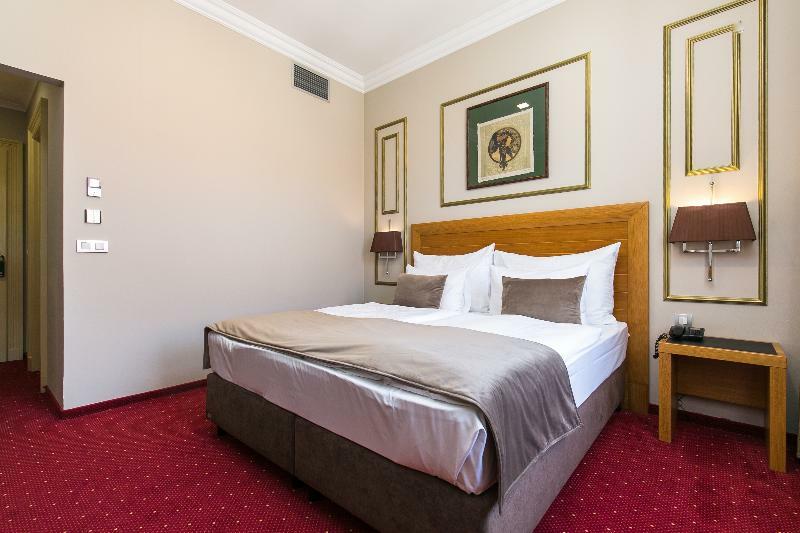Caruso Old Town Hotel 4*