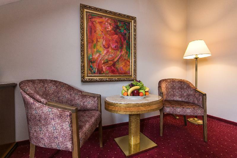 Caruso Old Town Hotel 4*