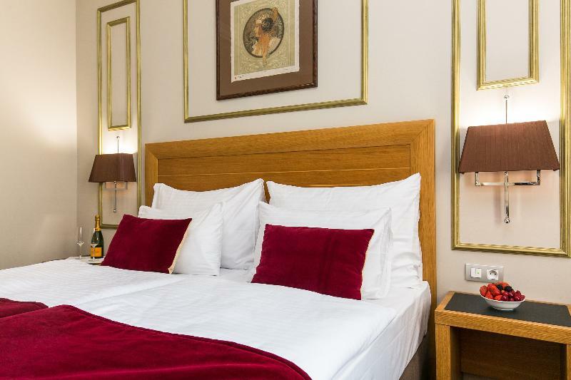 Hotel Myo Caruso