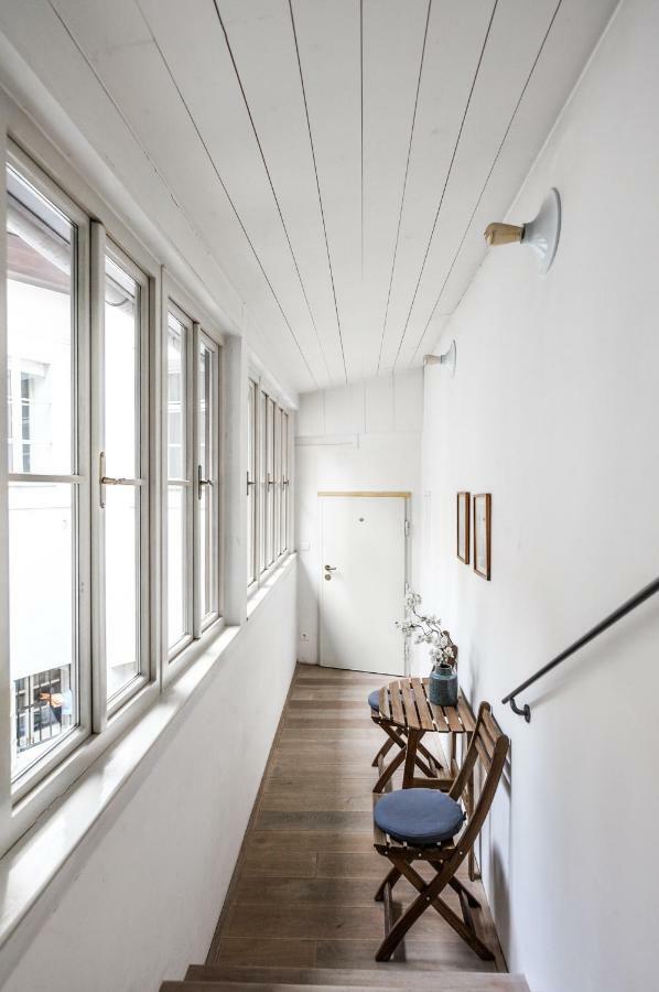 Cozy Quiet At Charles Bridge Apartment