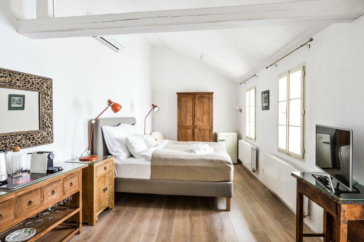 Cozy Quiet At Charles Bridge Apartment Prag