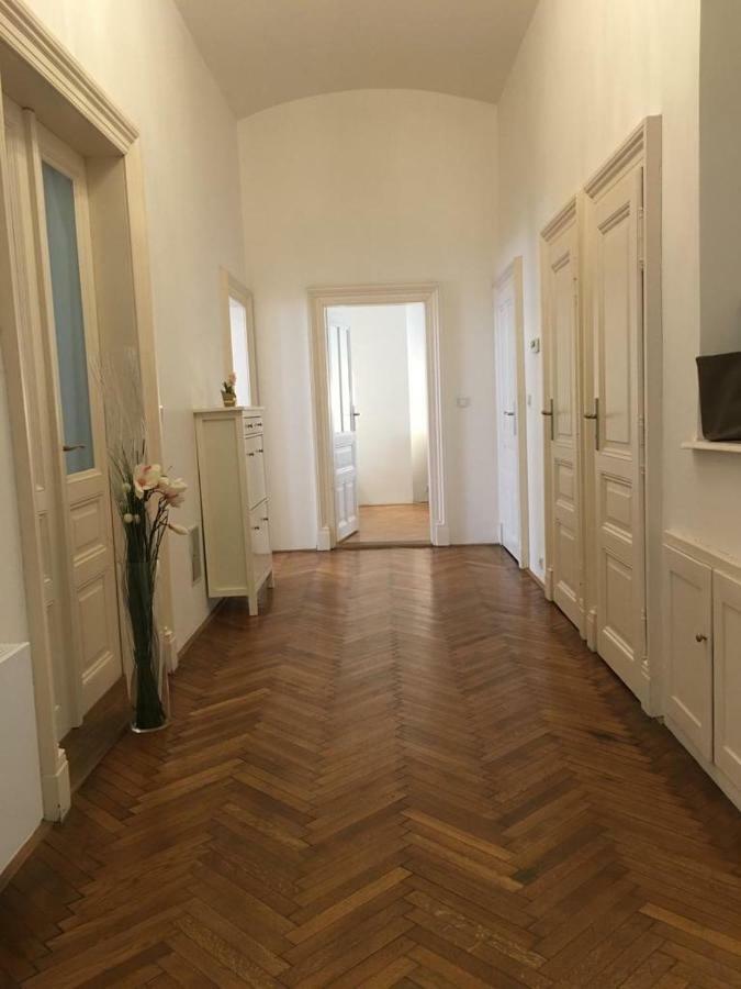 Dusni 2 Old Town Apartmán *