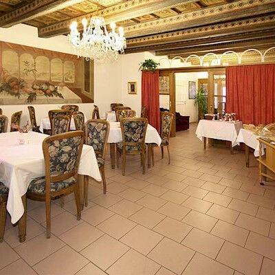 Red Lion Hotell 4*