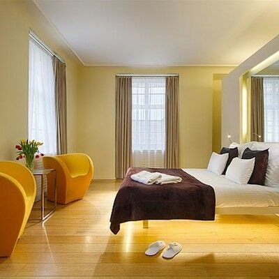 Three Storks Hotel