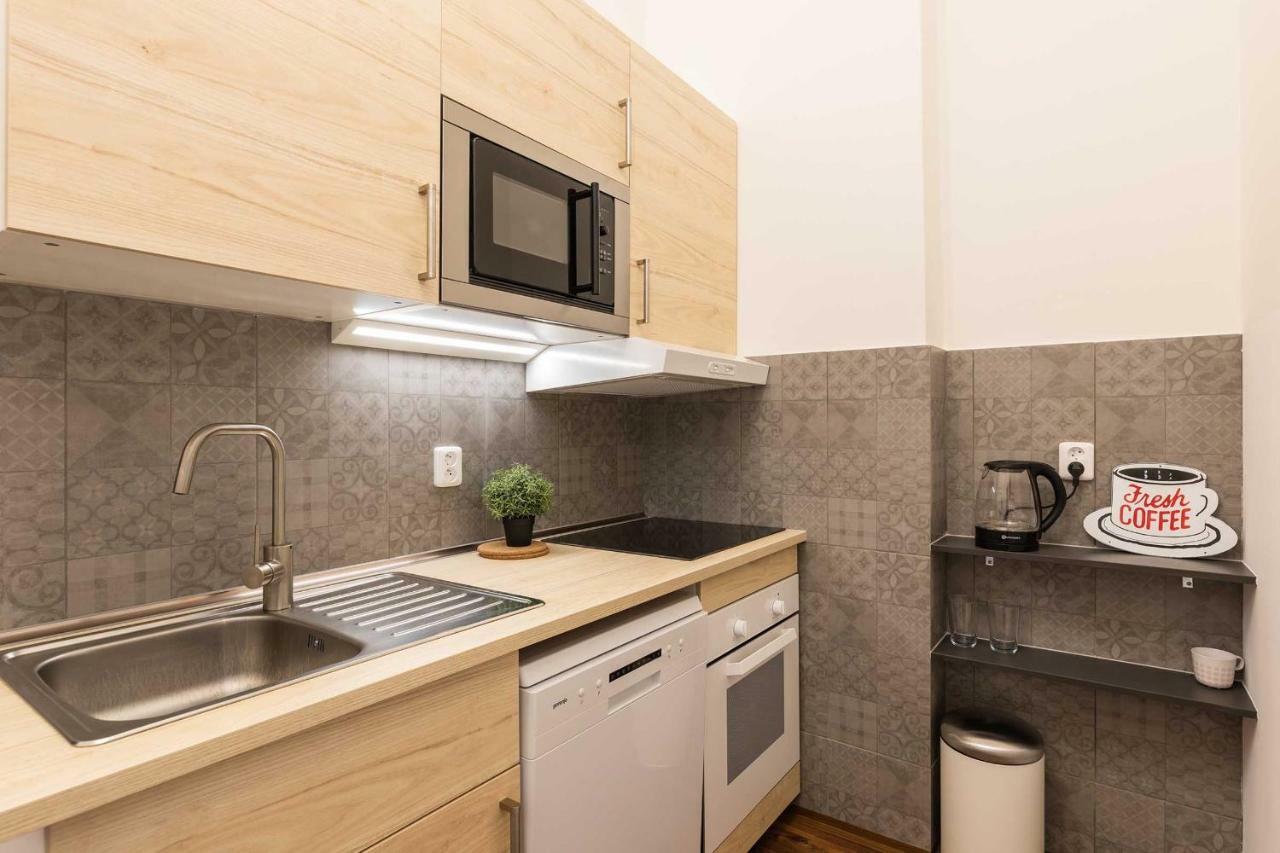 Na Kozacce 6 Apartment Prag