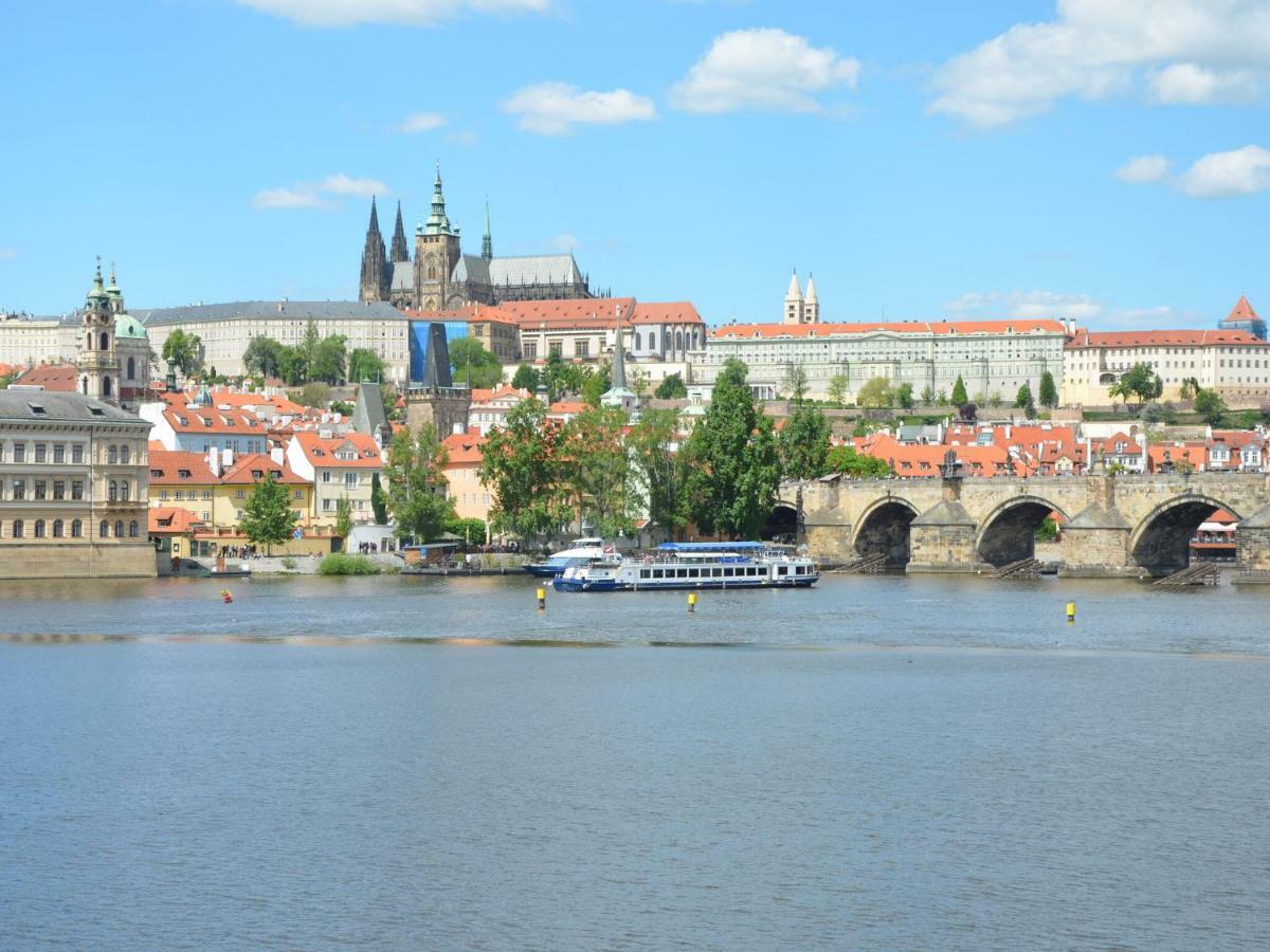 Luxurious Near River In Cezch Republic Apartment *