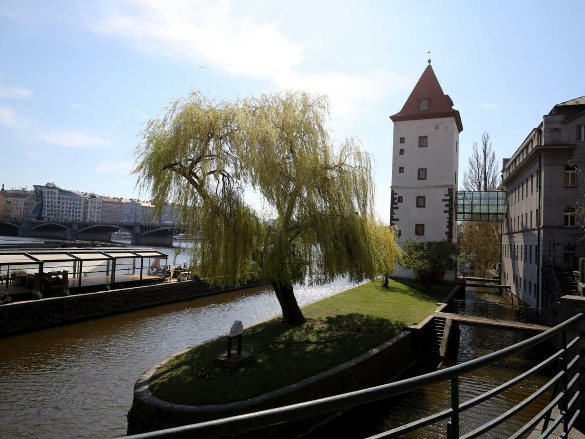 Luxurious Near River In Cezch Republic