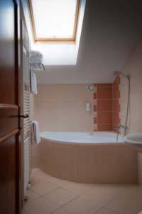 Alqush Downtown 4*