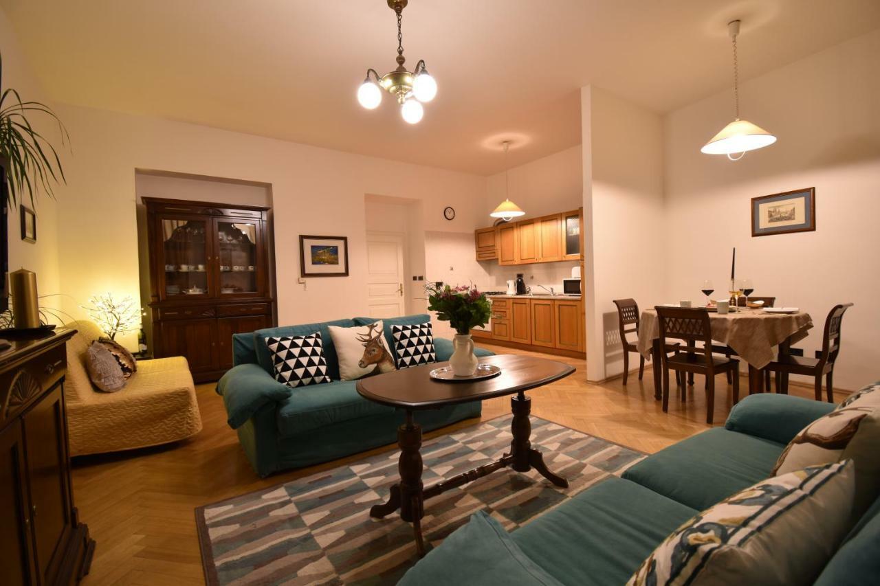 Cozy Flat By The Astronomical Clock Prag