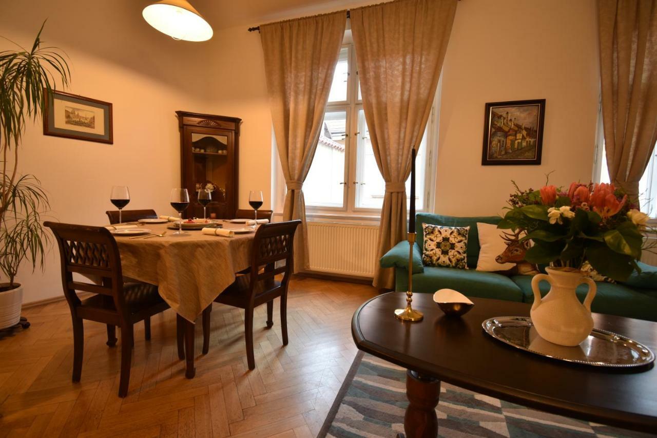 Cozy Flat By The Astronomical Clock