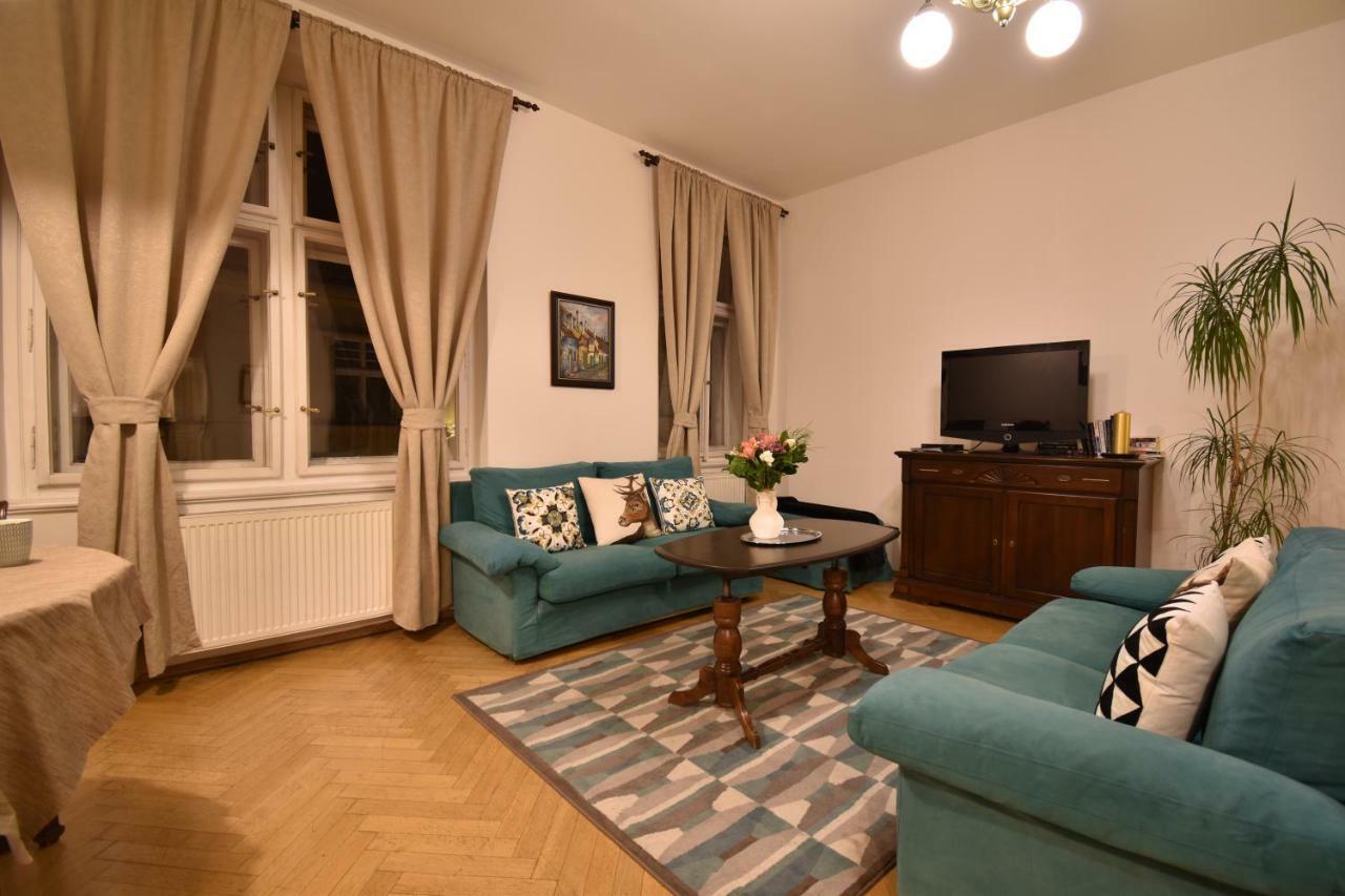 Cozy Flat By The Astronomical Clock Prag