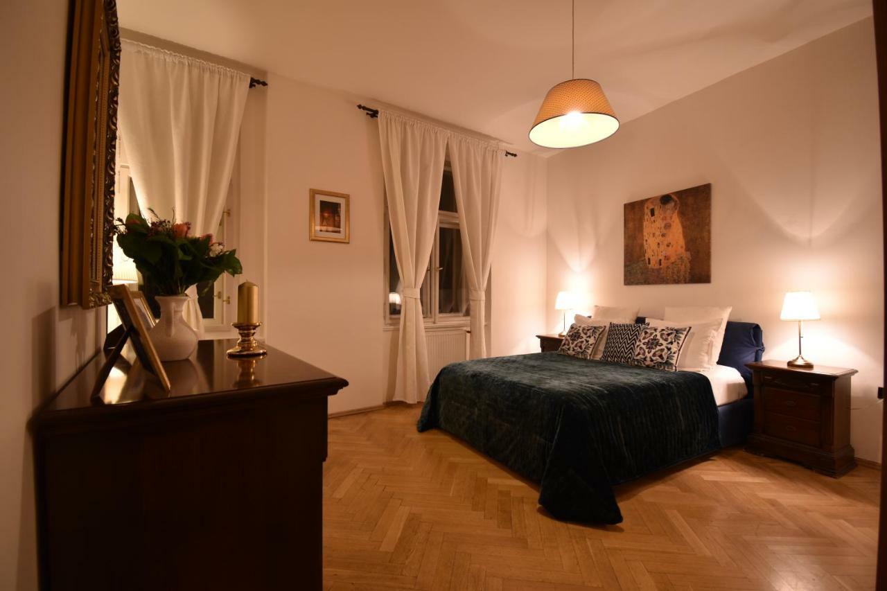 Lägenhet Cozy Flat By The Astronomical Clock Prag