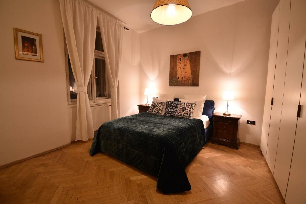 Cozy Flat By The Astronomical Clock Lägenhet Prag