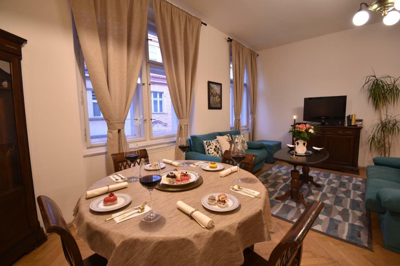 Cozy Flat By The Astronomical Clock Lägenhet Prag