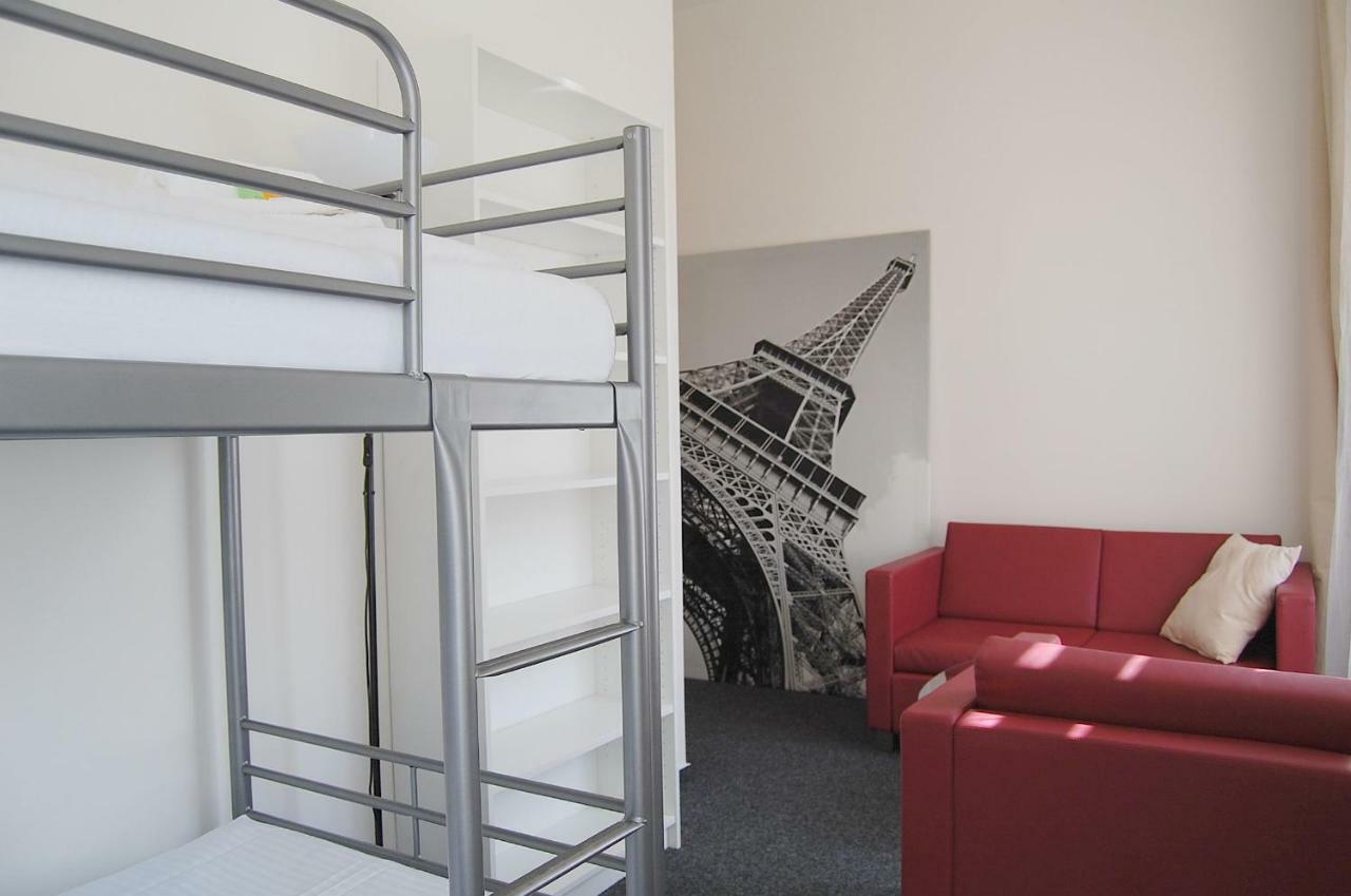 Affinity 2 Hotel