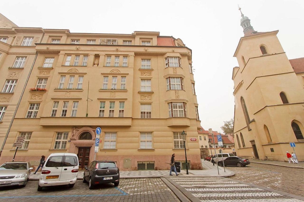 Spacious Elegance In The Heart Of Old Town Lejlighed *
