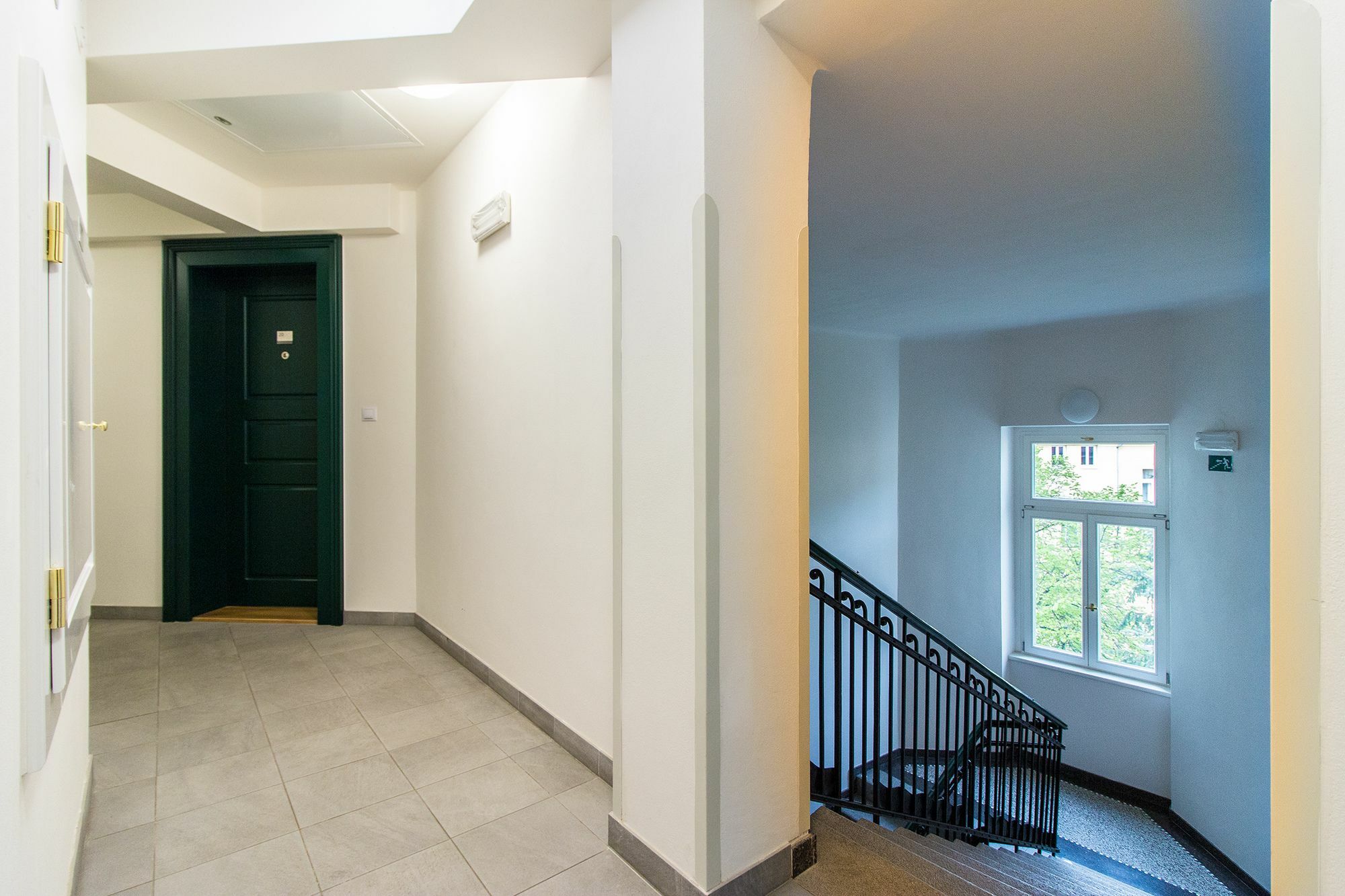 Krizikova Apartment *