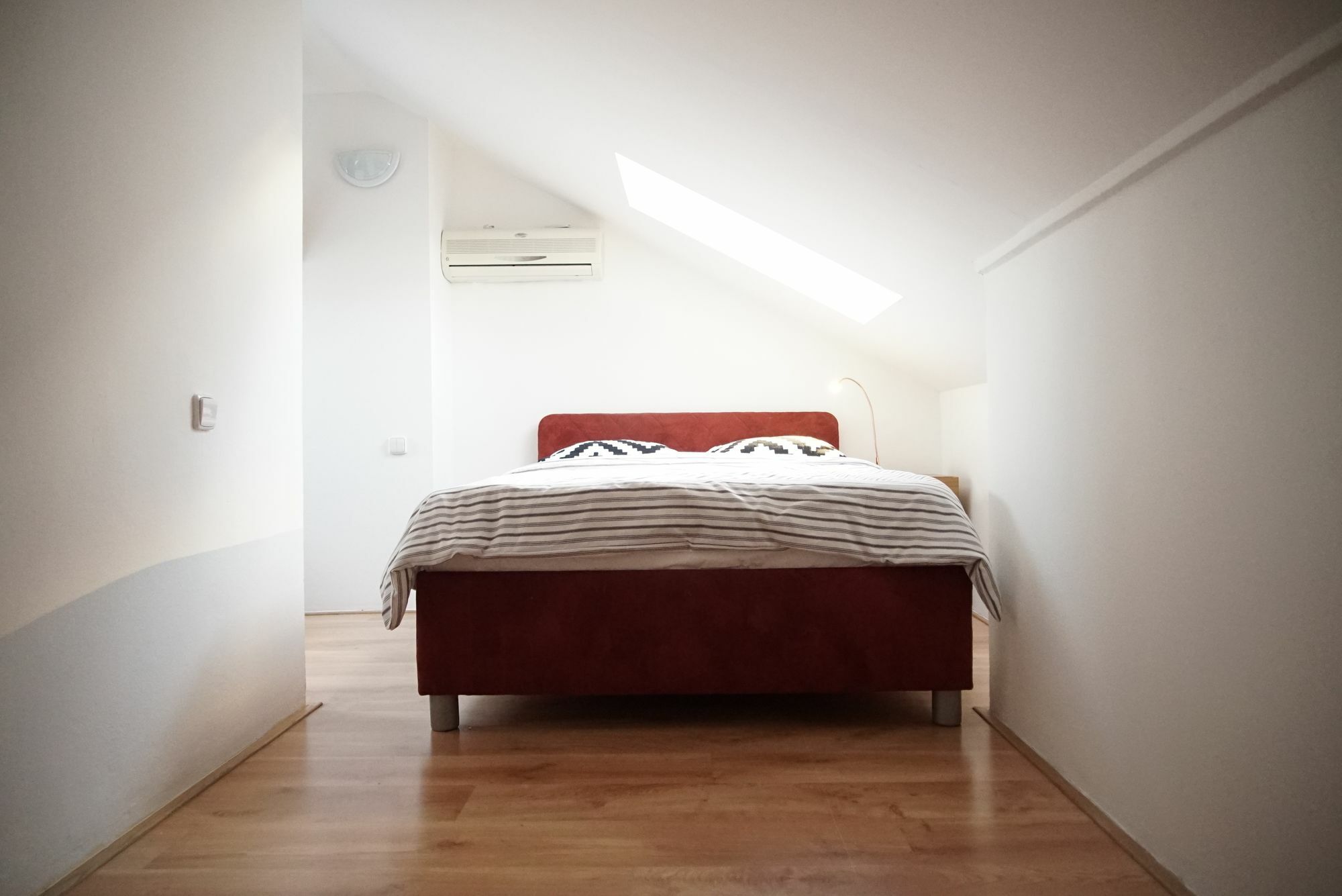 Attic Flat With Amazing Terrace Apartmán