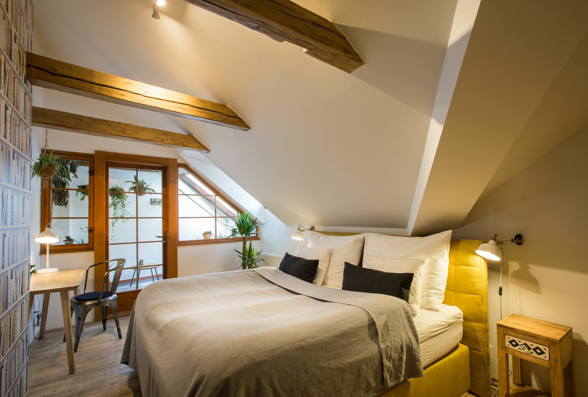 Gigantic Boho Chic 3 Bedroom 3 Bathroom Loft With Hanging Chair Apartment *